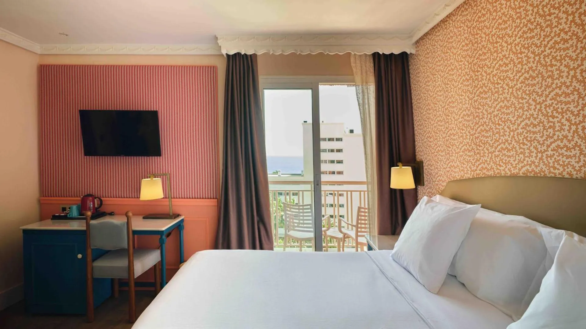 ホテル Fenix Torremolinos - Adults Only Recommended