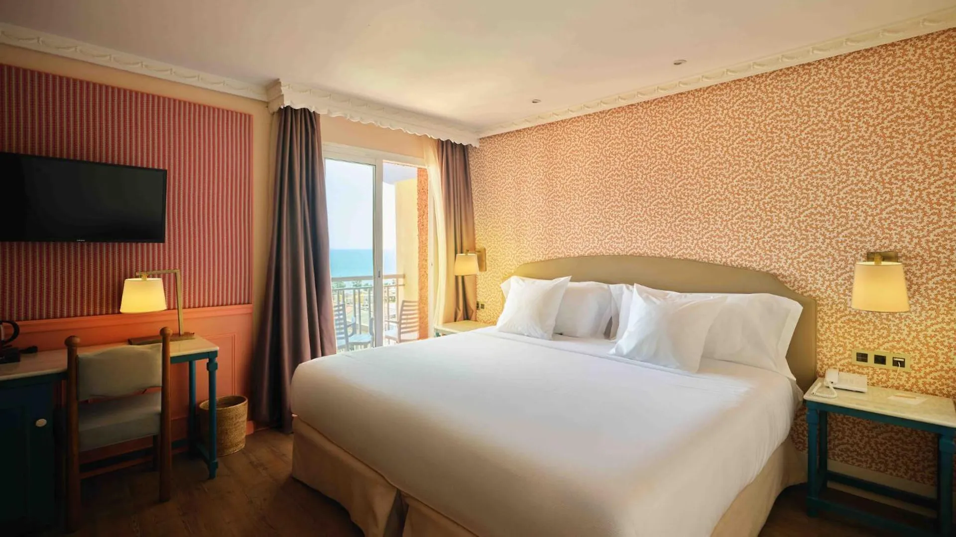 ホテル Fenix Torremolinos - Adults Only Recommended